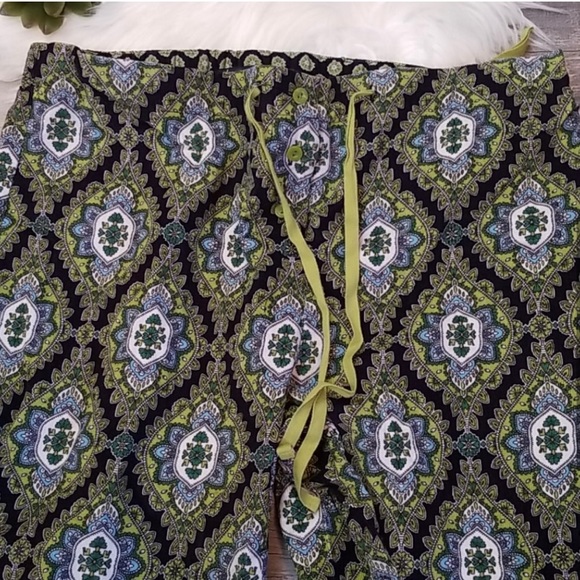 Vera Bradley, Cambridge, corduroyed pants. - Picture 4 of 8